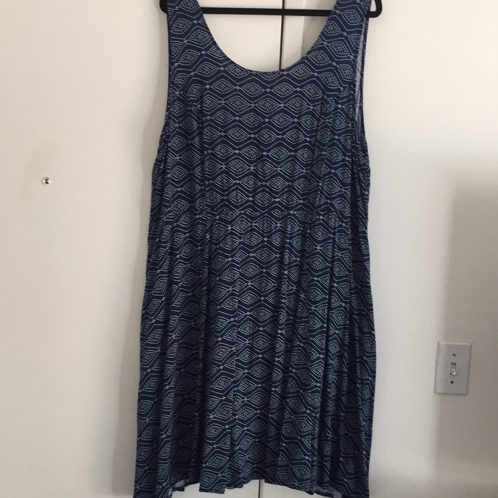 Sleeveless dress